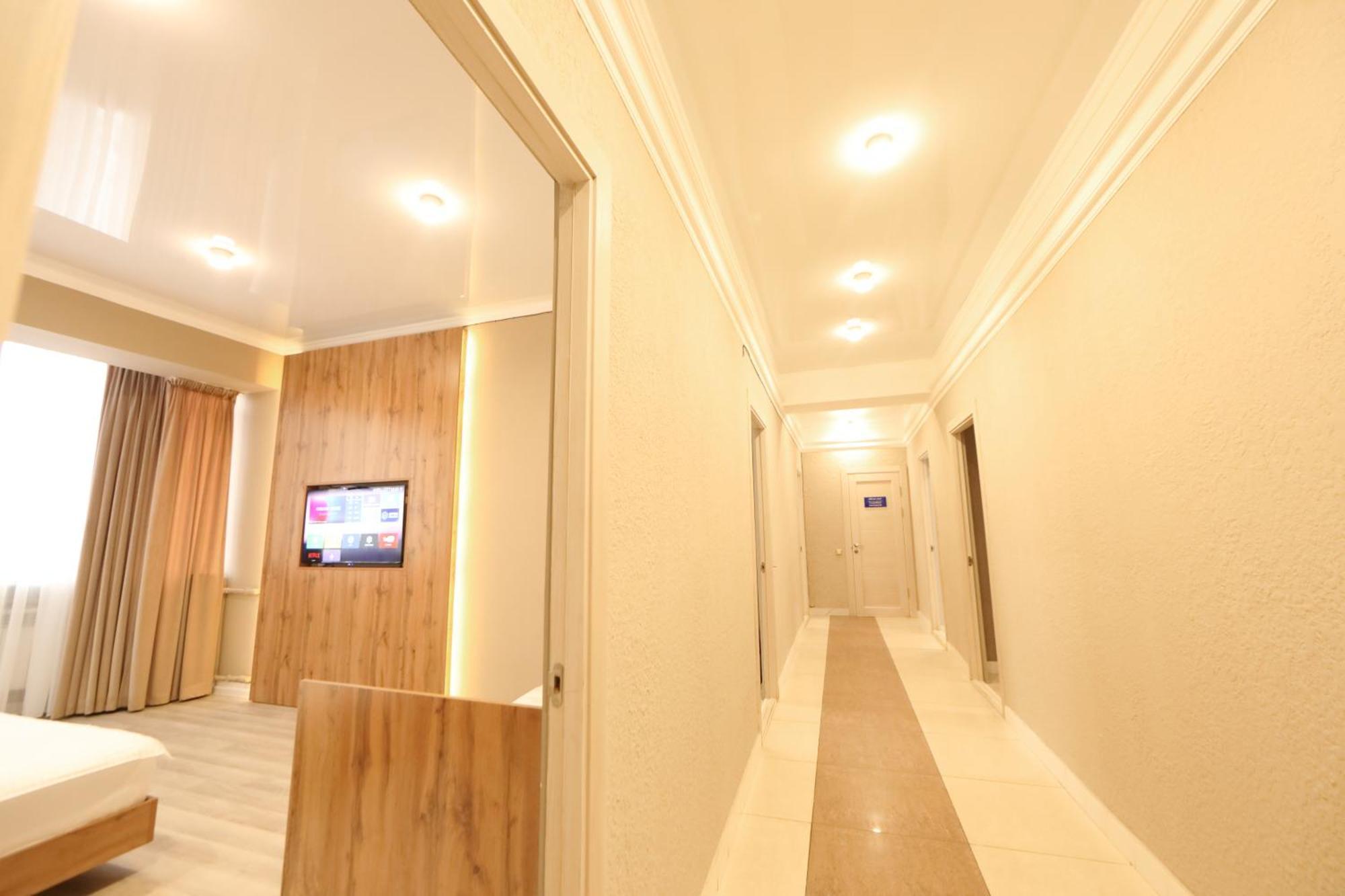 Cozy Hostel Bishkek Exterior photo