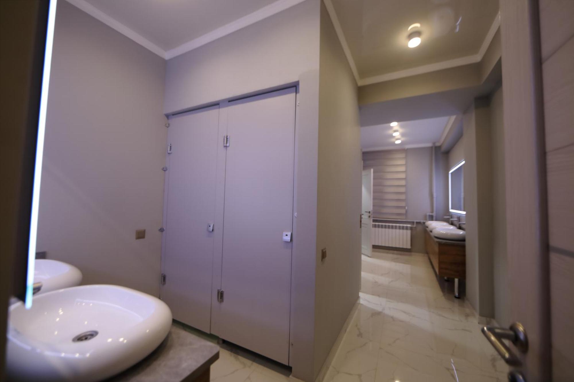Cozy Hostel Bishkek Exterior photo